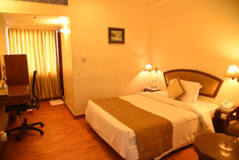 Royal Fort Hotel Visakhapatnam Exteriör bild