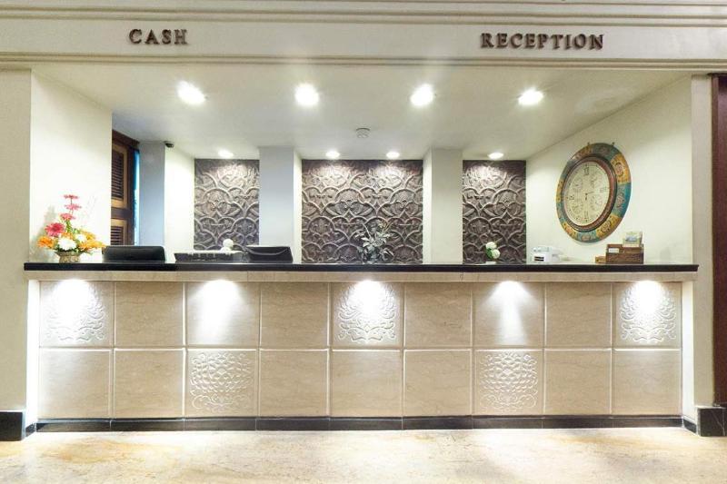 Royal Fort Hotel Visakhapatnam Exteriör bild